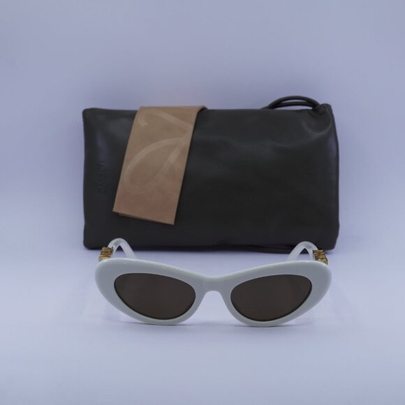 Loewe LW40156U 25E Cat Eye Sunglasses – Ivory\Brown - Picture 2 of 10